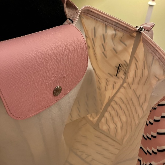 Longchamp tote  👜- like new - Picture 6 of 11